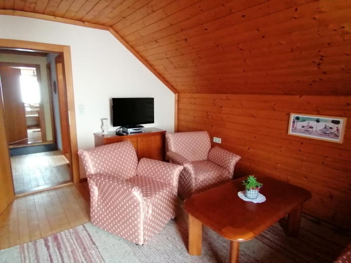 Sonnenplatz Appartment Ploninger Landhaus Бад Клайнкирххайм Екстериор снимка